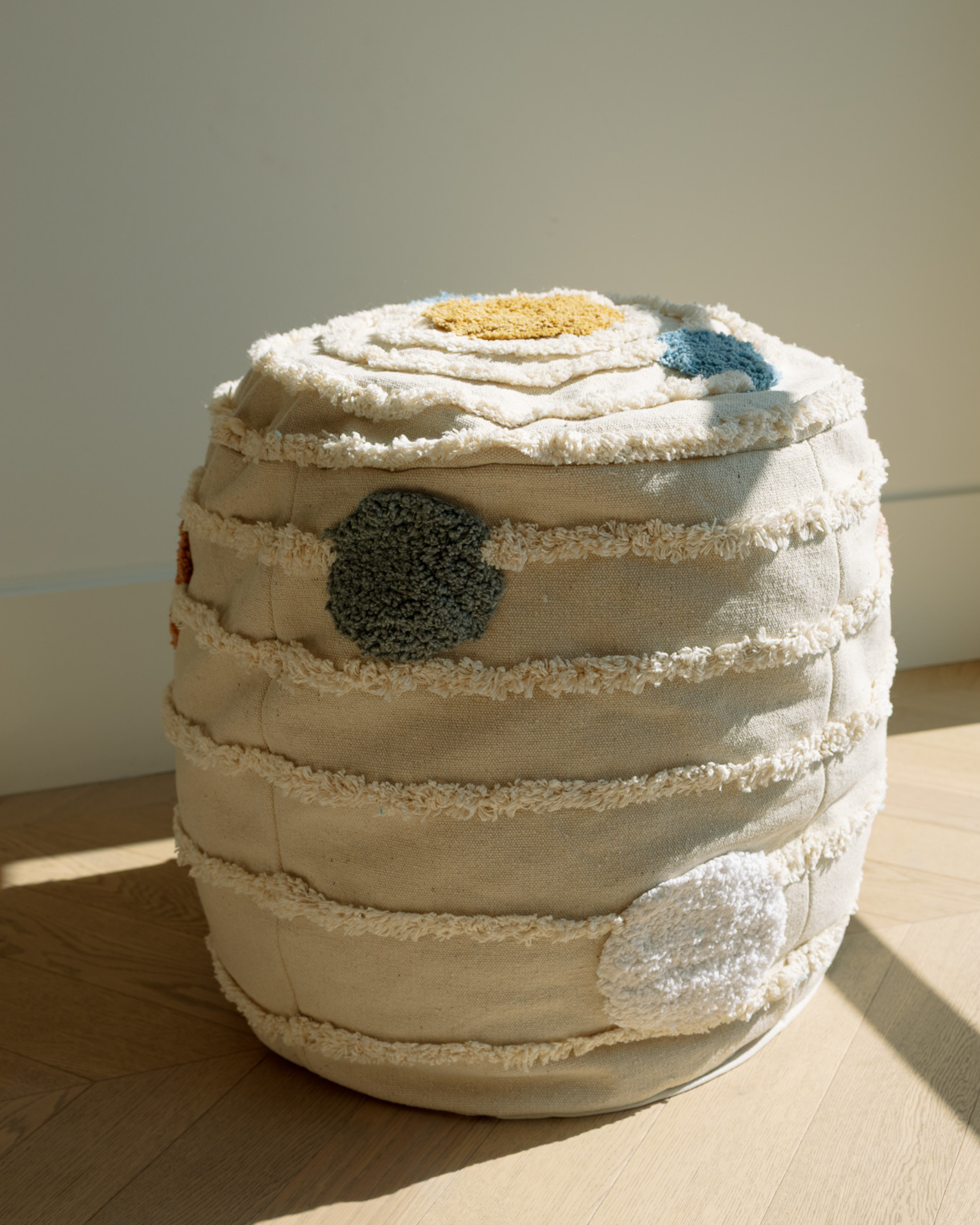 Orbit Play Pouf