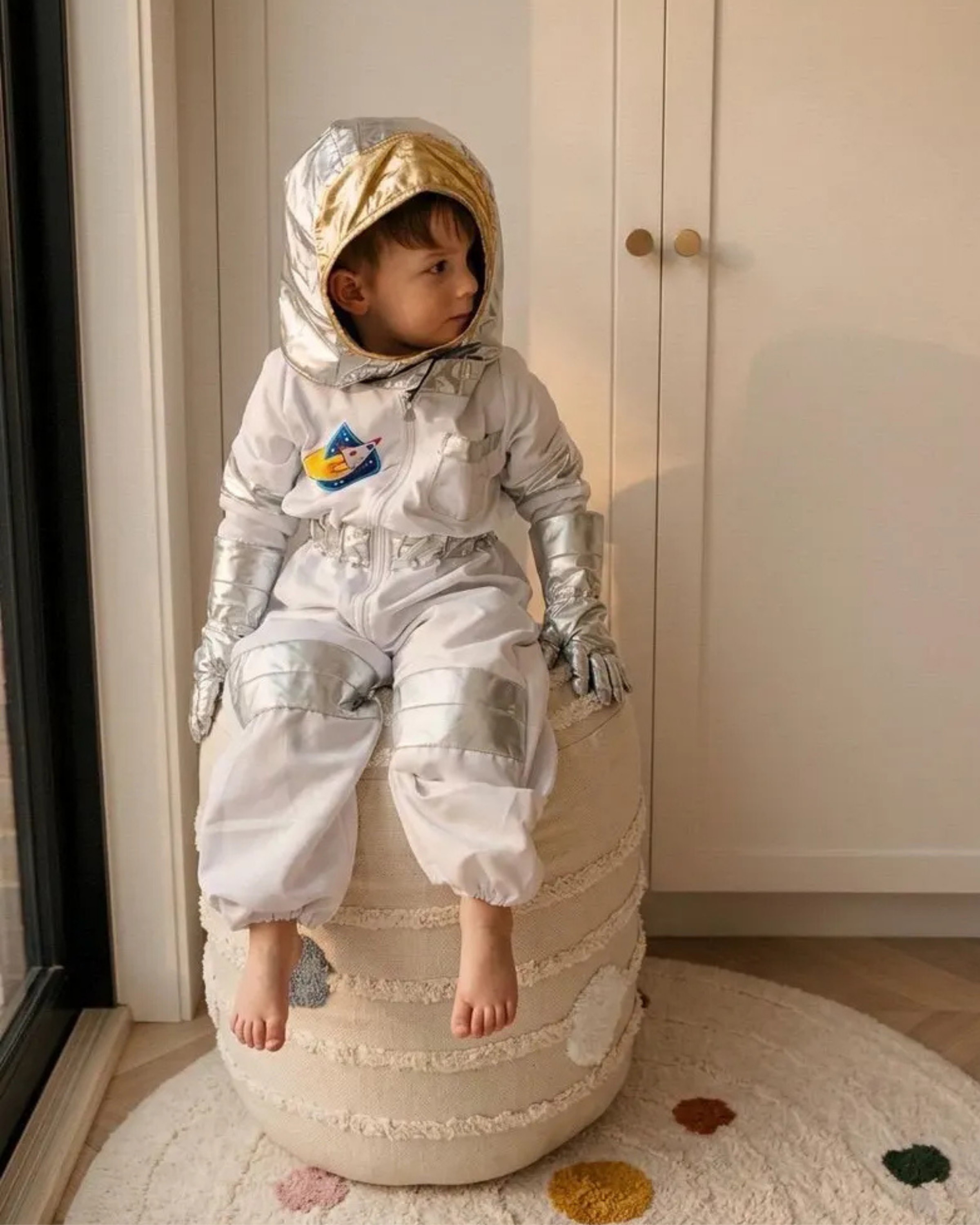 Orbit Play Pouf