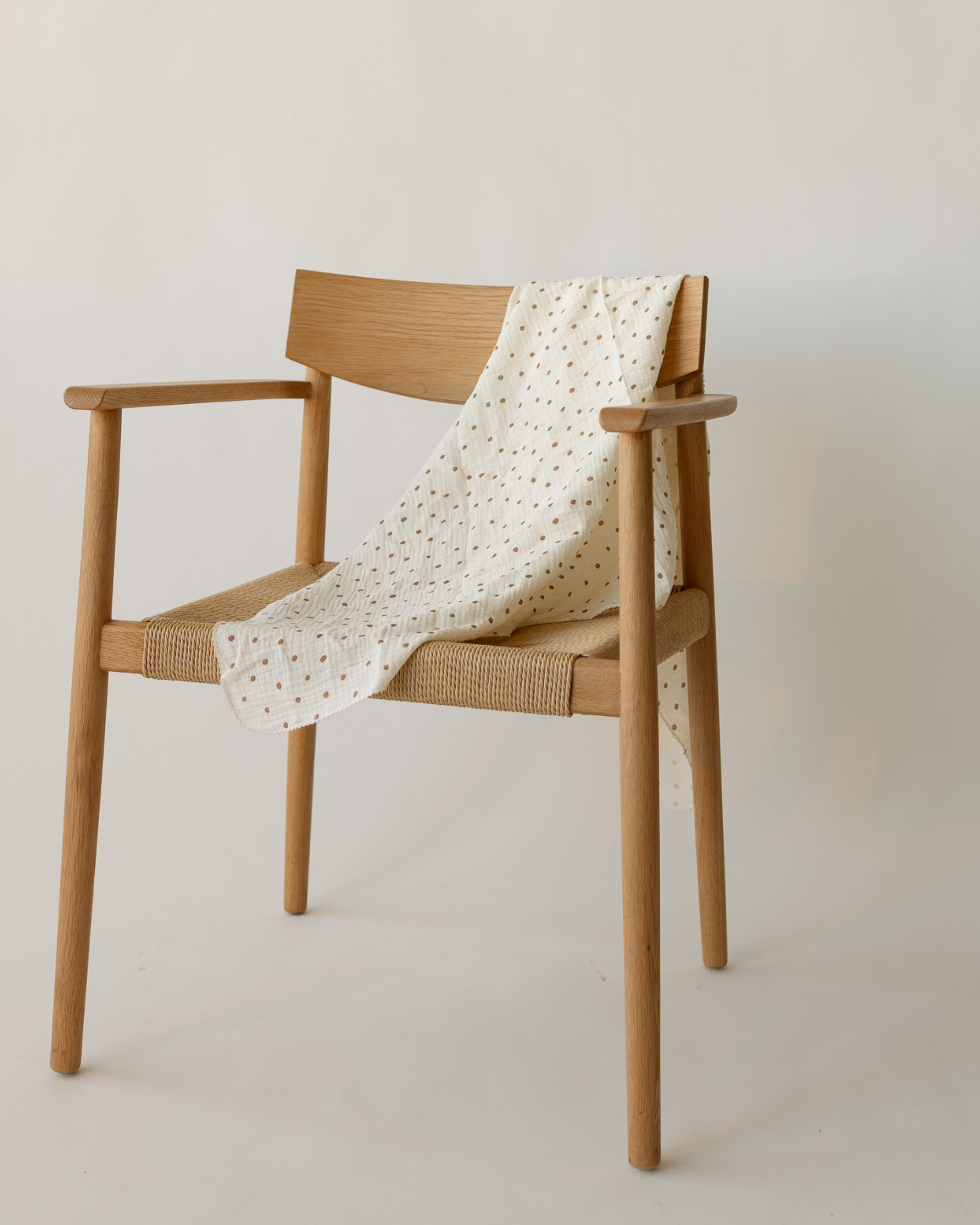 Double-Layer Cotton Muslin Swaddle Blanket – Tan Polka Dot