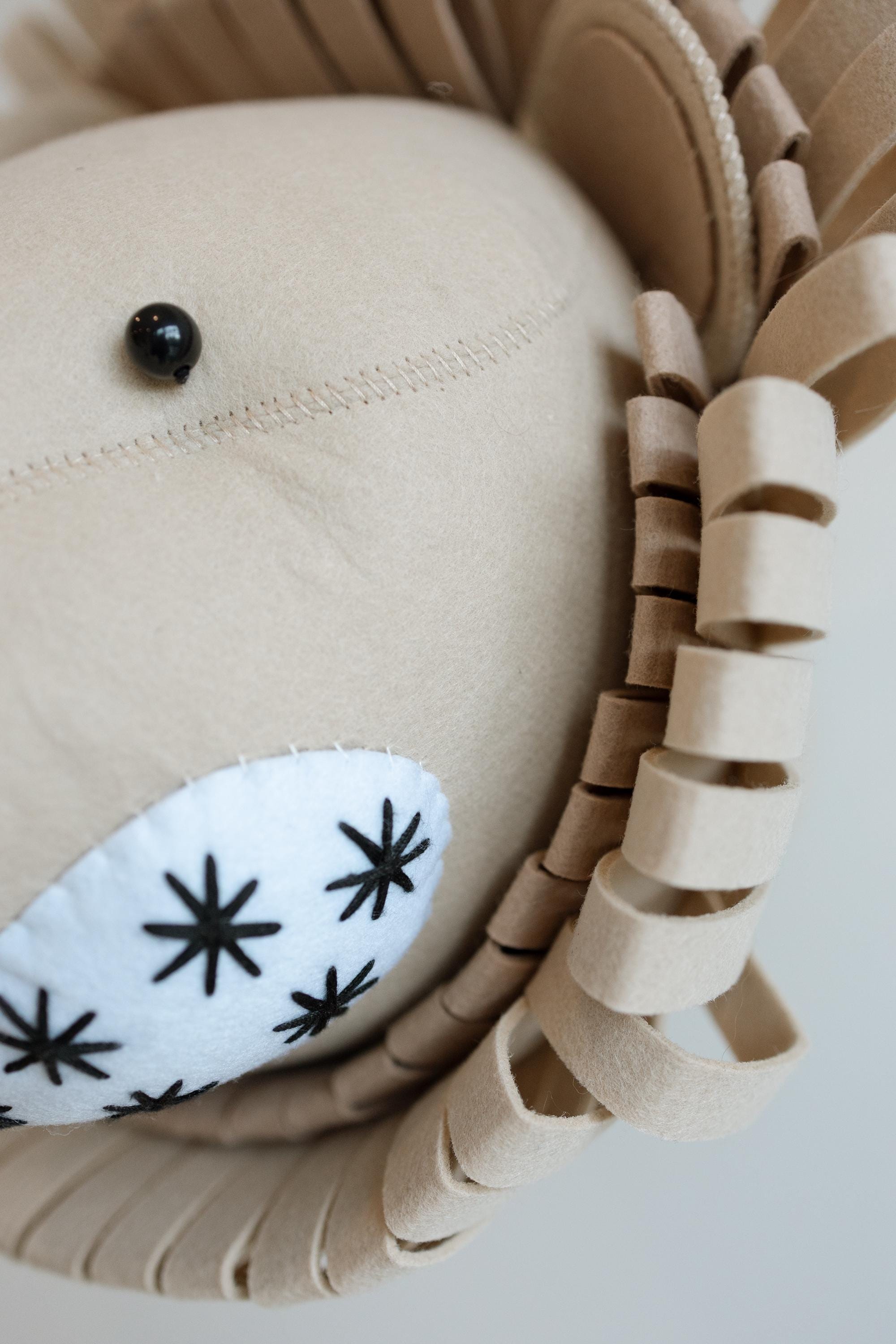 Leo the Lion – Felt Animal Wall Mount