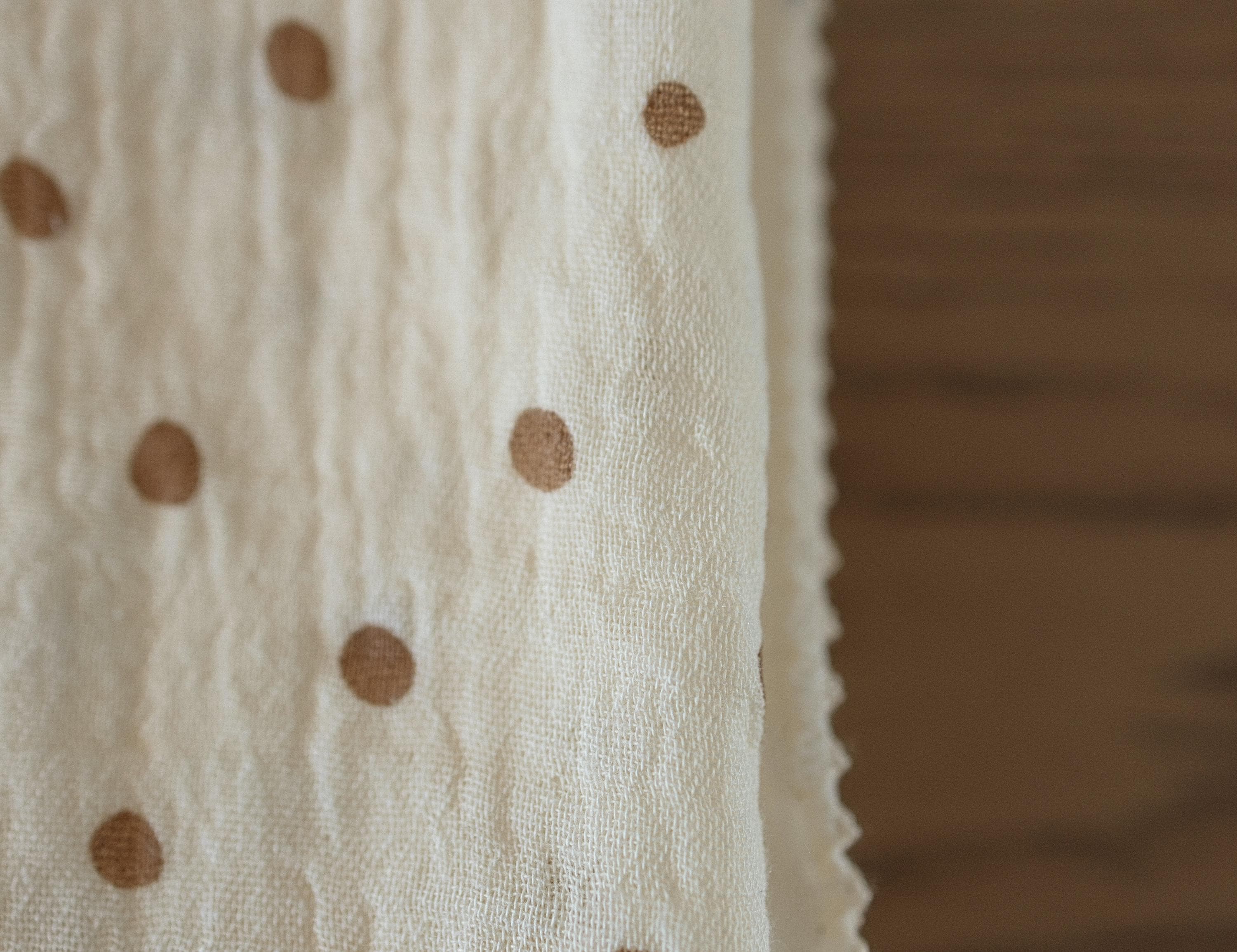 Double-Layer Cotton Muslin Swaddle Blanket – Tan Polka Dot